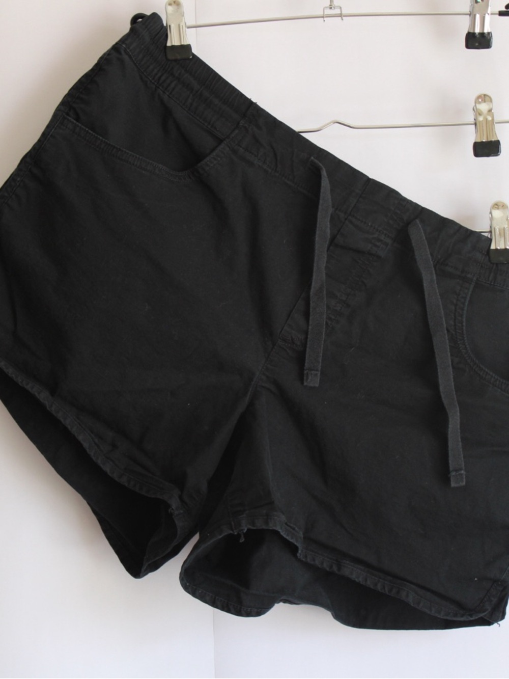 Eddie Bauer Black Drawstring Cotton Shorts Size 14